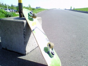 �摜:�e�B�[�{�[�hin�ʌ�4