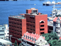 �摜�FHOTEL���D�ӂŌf��